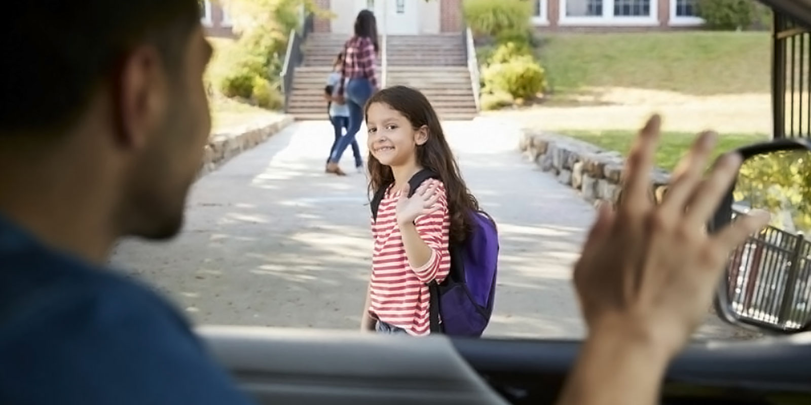 Rules Parents Should Follow in the School Drop-off and Pick-up Line