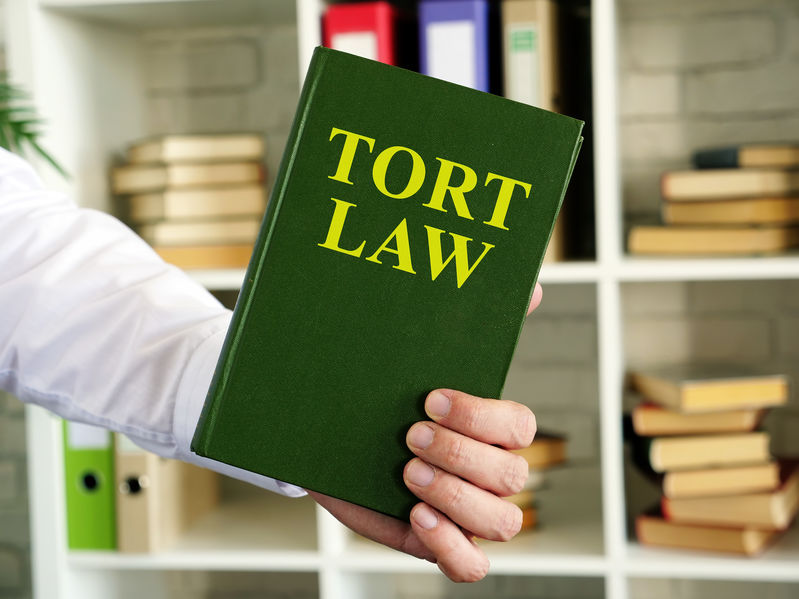 the difference between a mass tort and class action lawsuit