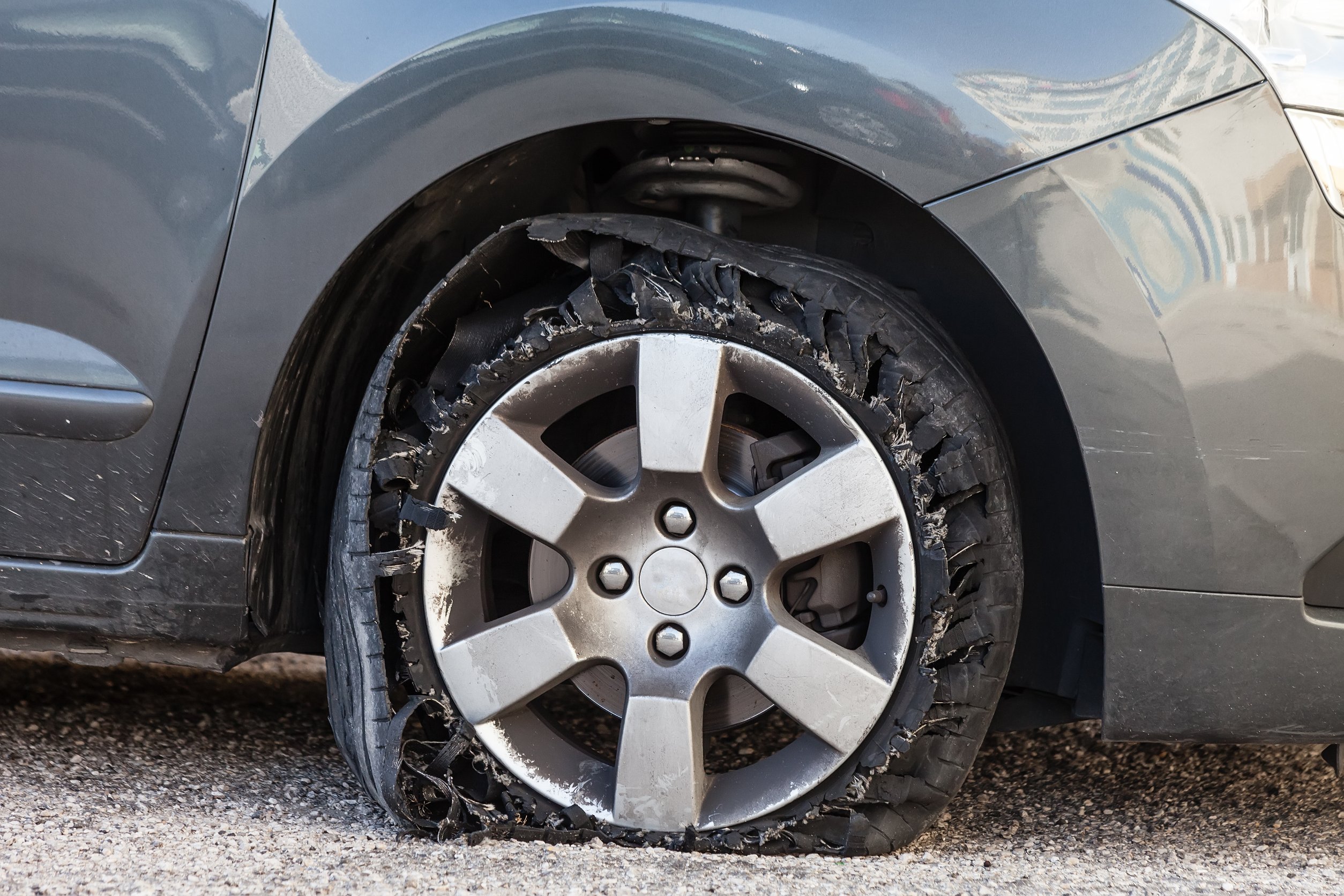 Three Warning Signs of Tire Failure to Watch For