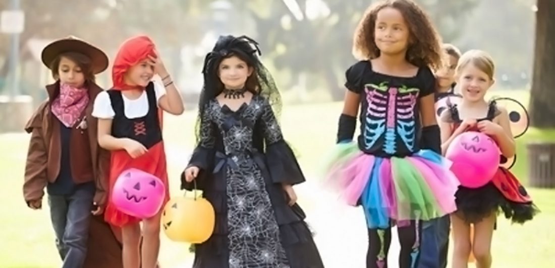 post-halloween-safety-tips Image of children dressed up for halloween