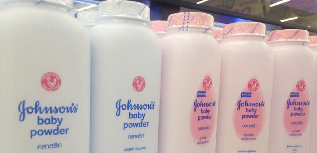post-jj-expert-found-asbestos Image of Johnson's baby powder on a store shelf